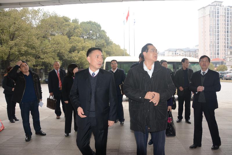2014年12月，時任全國總工會書記處書記郭軍來公司調研